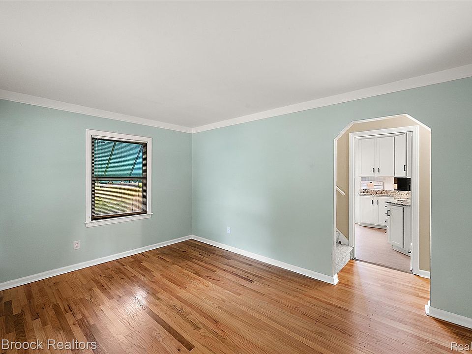 1815 Bowers St, photo 3
