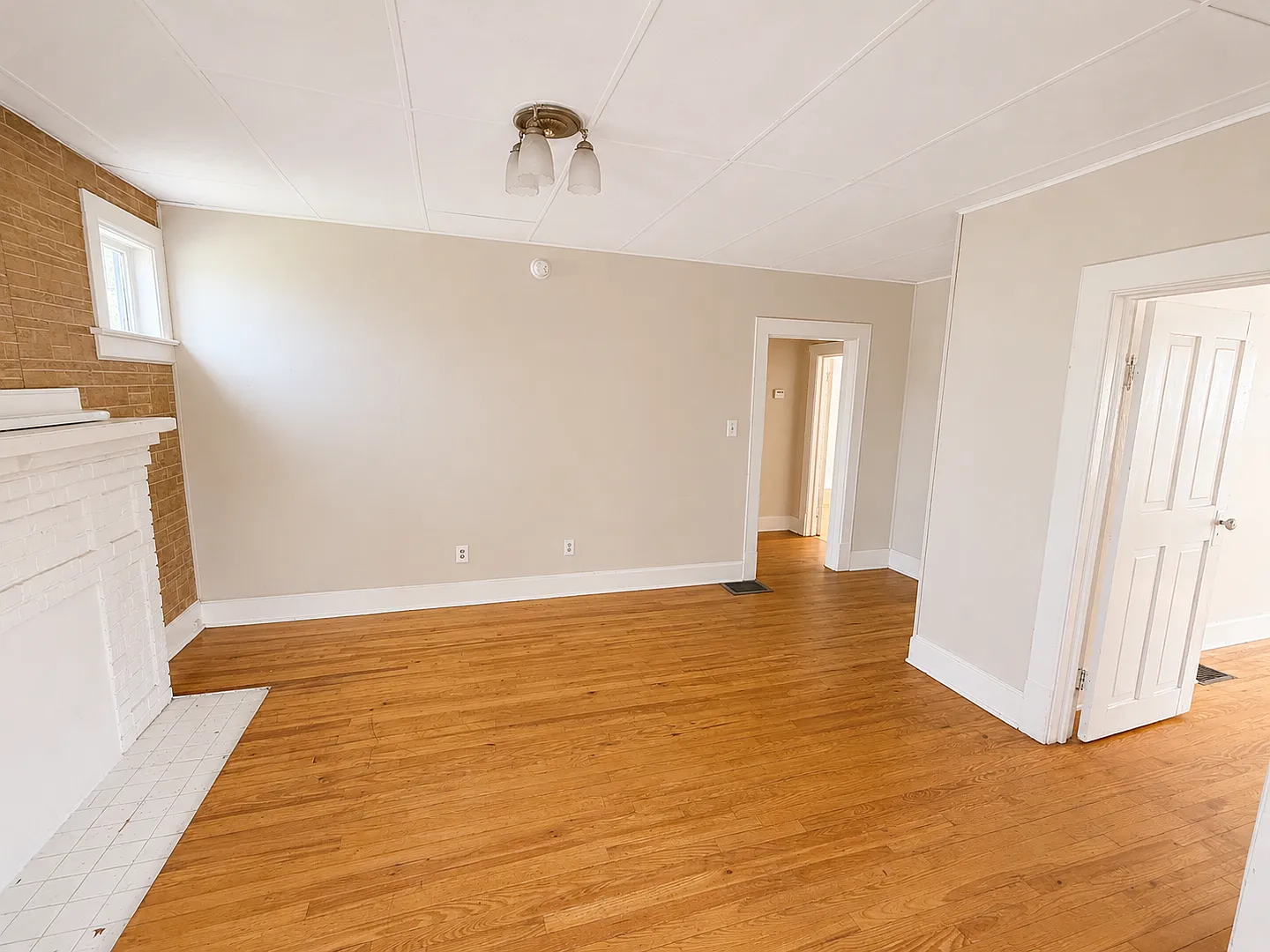 17 Poplar Ave 4-bedroom 1-Bathroom Home in Newark Oh — Photo 3