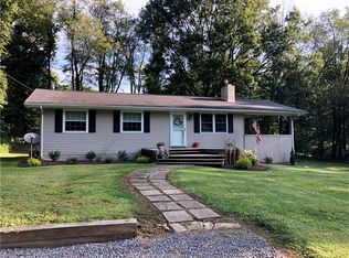 825 Cowlitz Trl, Mercer, PA 16137