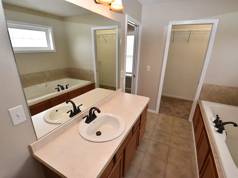 10600 Brummitt Rd — Photo 23