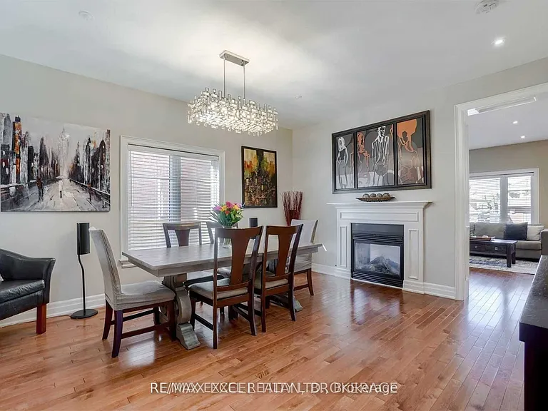 10 Pondmede Cres — Photo 5
