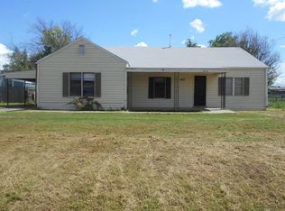 805 Paradise St, Vernon, TX 76384