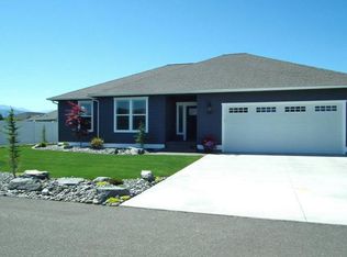 261 Mariners Dr, Sequim, WA 98382