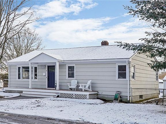 3rd image of 6 Wood Rd