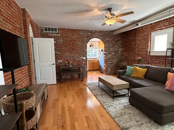 1656 N Franklin St APT 5, Denver, CO 80218