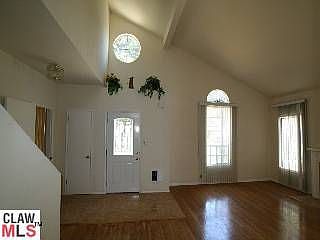 2nd image of 2612 W 81st St