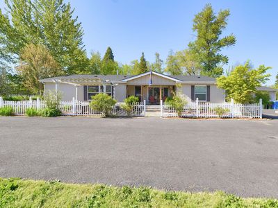 3798 Leonard Rd, Grants Pass, OR, 97527