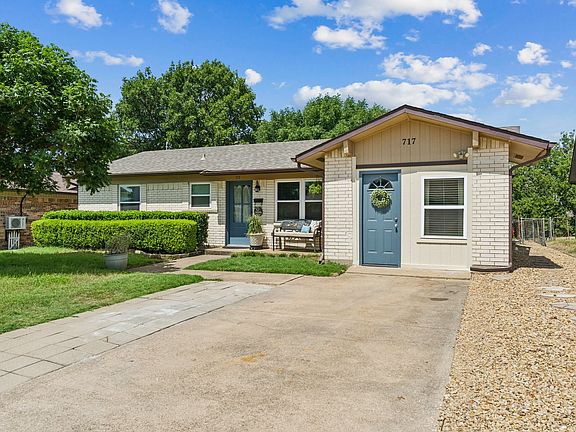 2nd image of 717 Forest Ridge Dr
