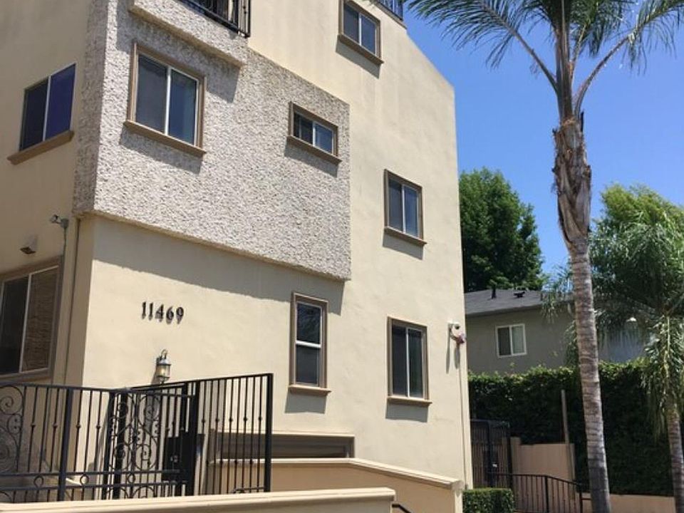 1st image of 11469 Moorpark St Unit 4