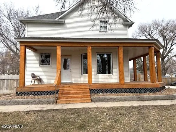 809 Main Ave, Lake Norden, SD 57248