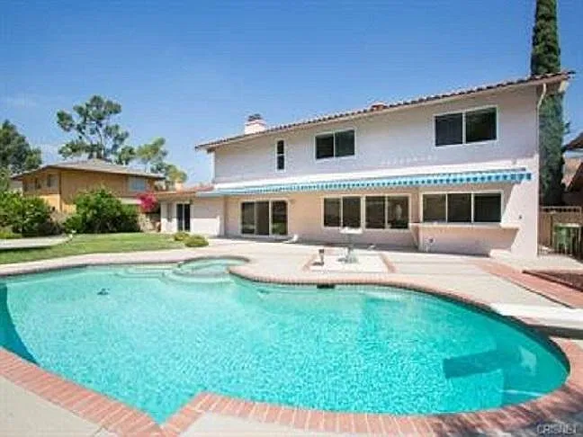 4 bed, 3.5 bath, 2822 sqft, $6,600 — Photo 4