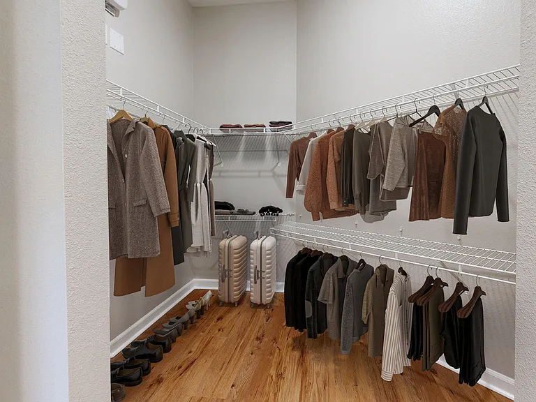Large Walk-in Closet