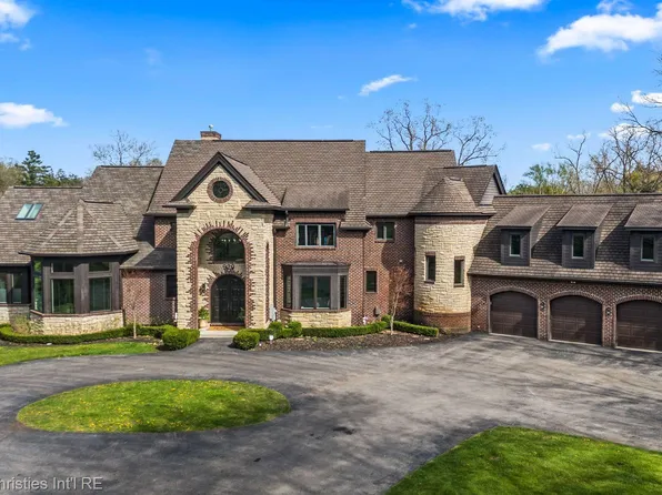 920 Southdown Rd, Bloomfield Hills, MI 48304