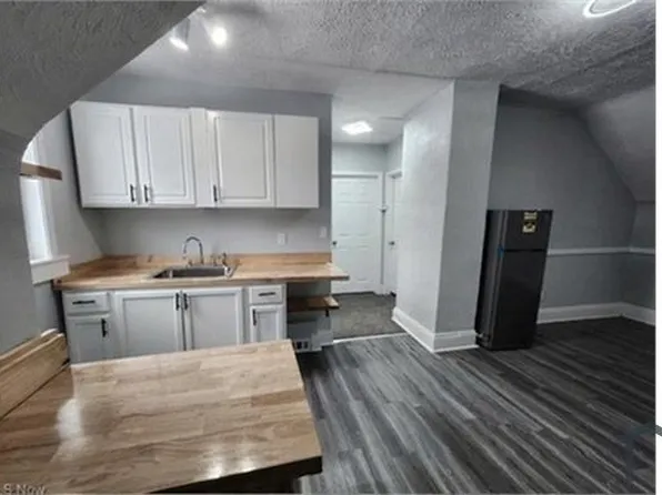 12405 Signet Ave #1, Cleveland, OH 44120