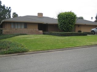 1129 Hummingbird Ln, Corona, CA 92882
