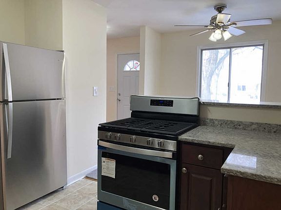 5th image of 29W759 Hurlingham Dr