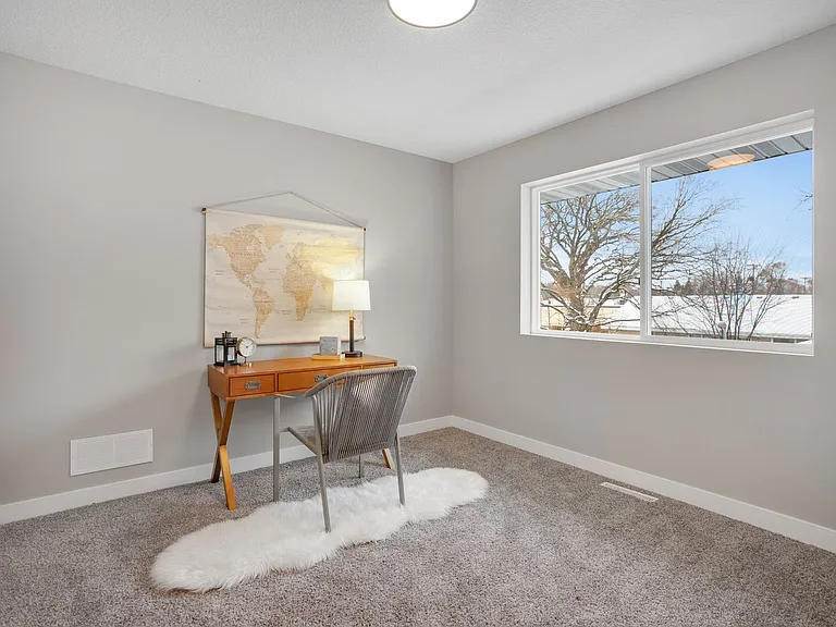 Available 07/01! New Build 4 bed 3 Bath in Hopkins! — Photo 29