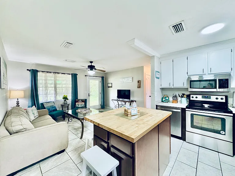 5911 N Airport Rd — Photo 10