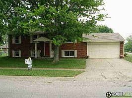Home for Sale in Columbus, Indiana $129,900