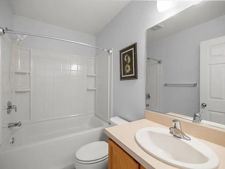 5073 SW 40th Pl — Photo 25