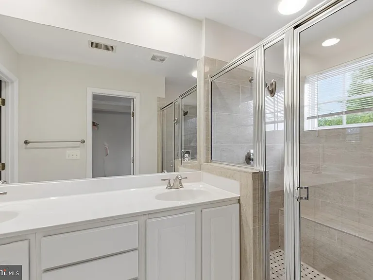 8108 Dove Cottage Ct — Photo 25