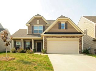 2208 Talon Dr, Greensboro, NC 27301