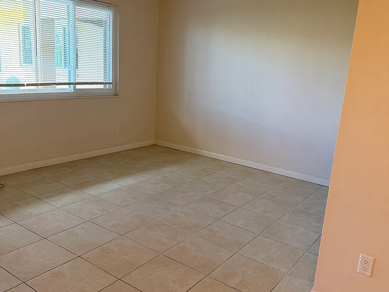 2525 W Bay Dr #C10 — Photo 6
