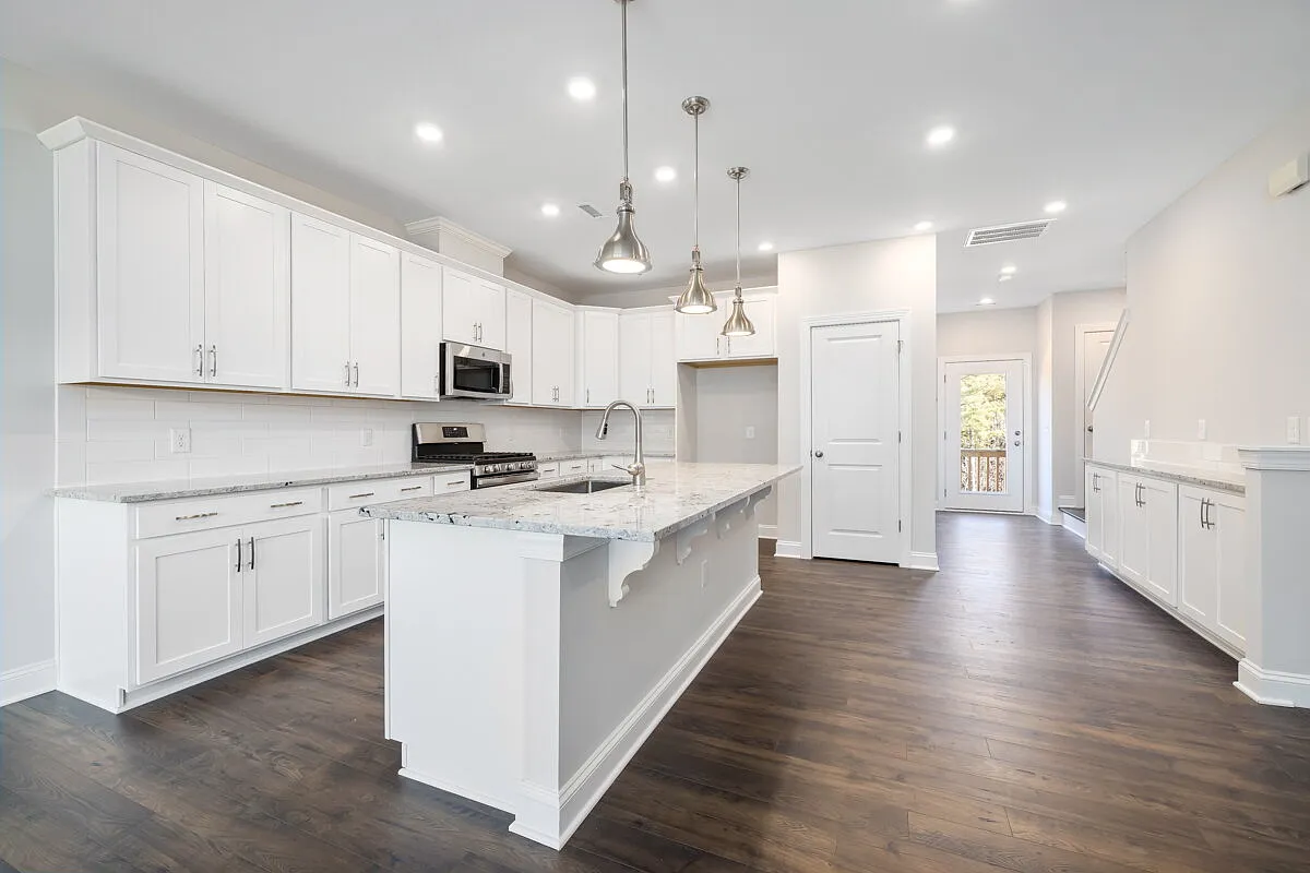 4 bed, 3.5 bath, 2227 sqft, $2,190 — Photo 1