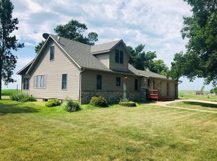 101 W Bay Rd, Lake Park, IA 51347
