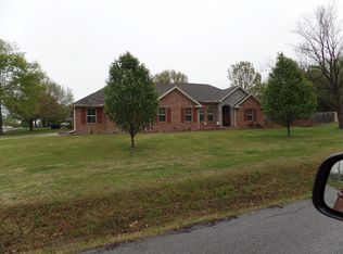 14784 Oakcrest Dr, Siloam Springs, AR 72761