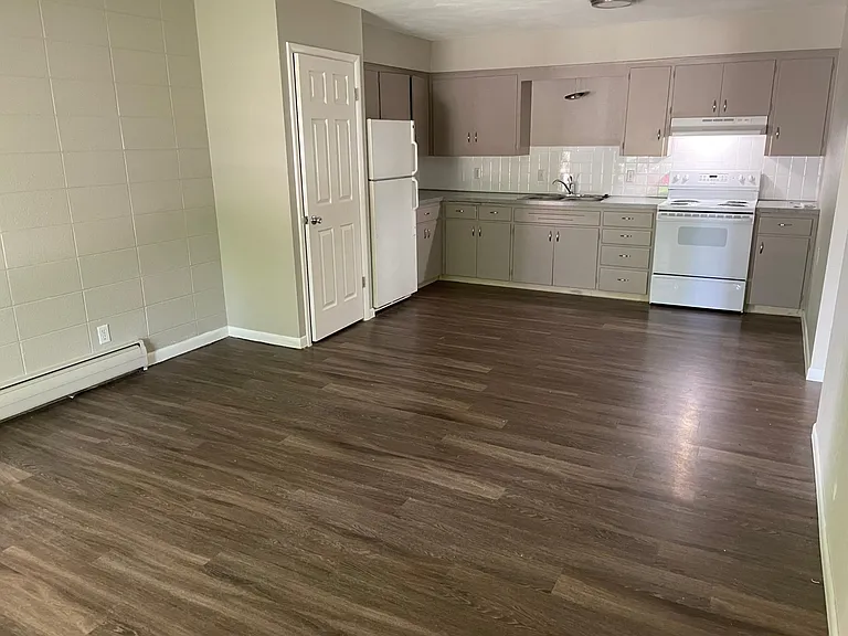 710 Emery St #201 — Photo 5