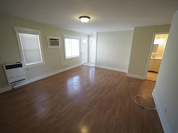 5th image of 1287 Bresee Ave