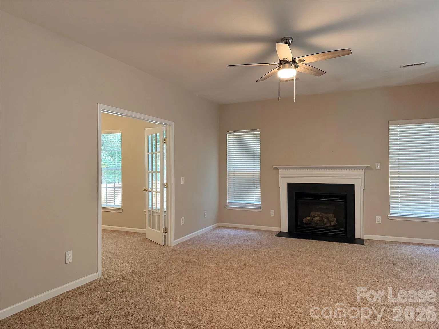 4 bed, 2.5 bath, $2,675 — Photo 4