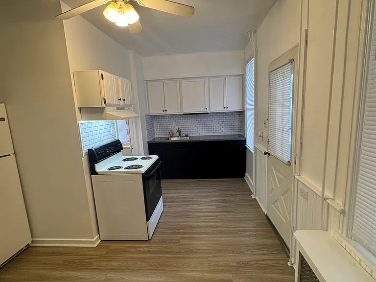 419 N Hanover St #1 — Photo 3