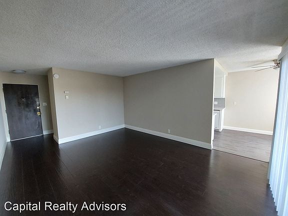 2nd image of 1127 E 4th St #203