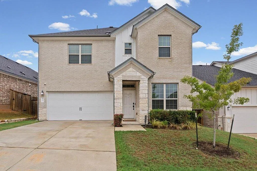 3 bed, 2.5 bath, 1842 sqft, $2,450 — Photo 1