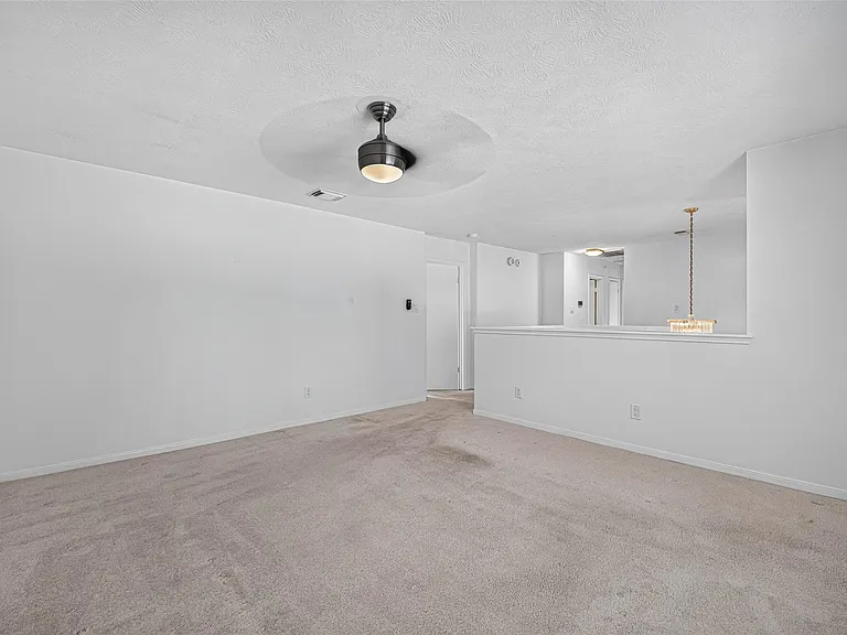 1806 Oak Ridge Dr — Photo 21