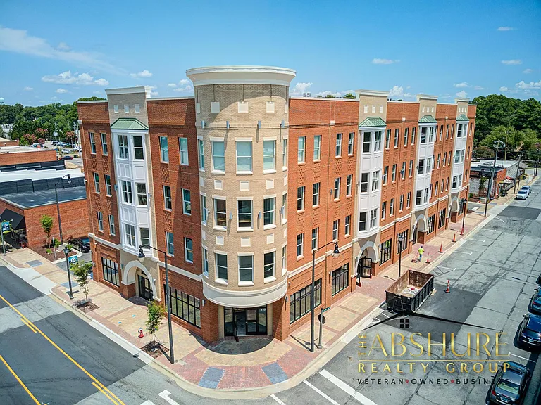145 S Main St #303 — Photo 20