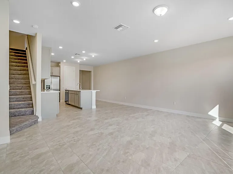 8656 Escue St — Photo 9