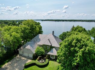 2645 Arcola Ln, Wayzata, MN 55391