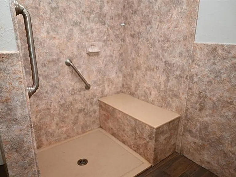 721 Maple Ave — Photo 22