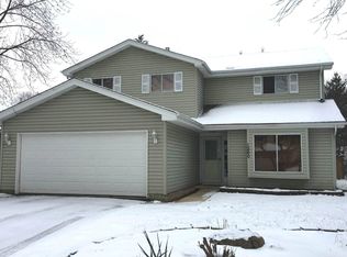 1260 Brookline Ct, Naperville, IL 60563