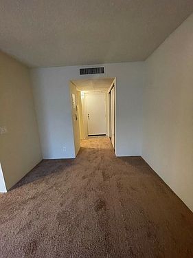 5th image of 10418 Scoville Ave #30