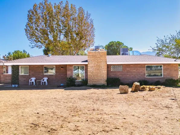 2714 W Avenue M8, Palmdale, CA 93551