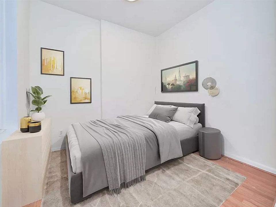 2nd image of 319 E 95th St APT 18
