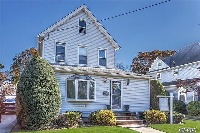 1st image of 272 Denton Ave