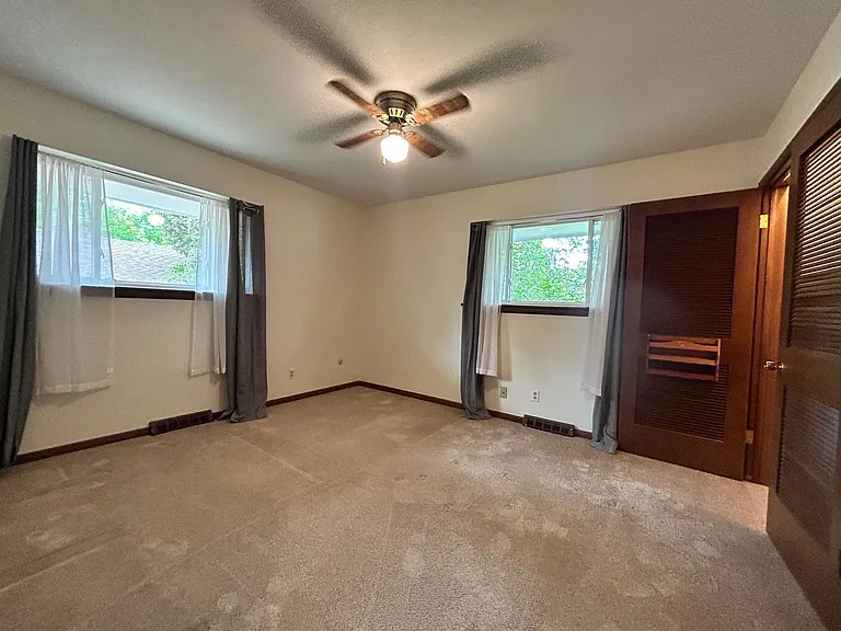 6820 Harvest Rd — Photo 26