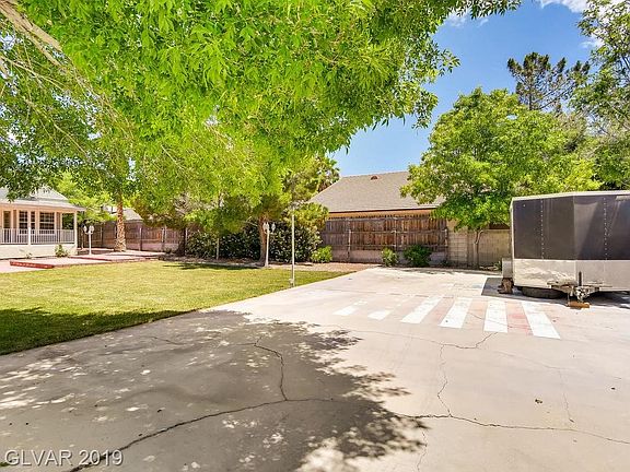 4th image of 6440 Whispering Sands Dr