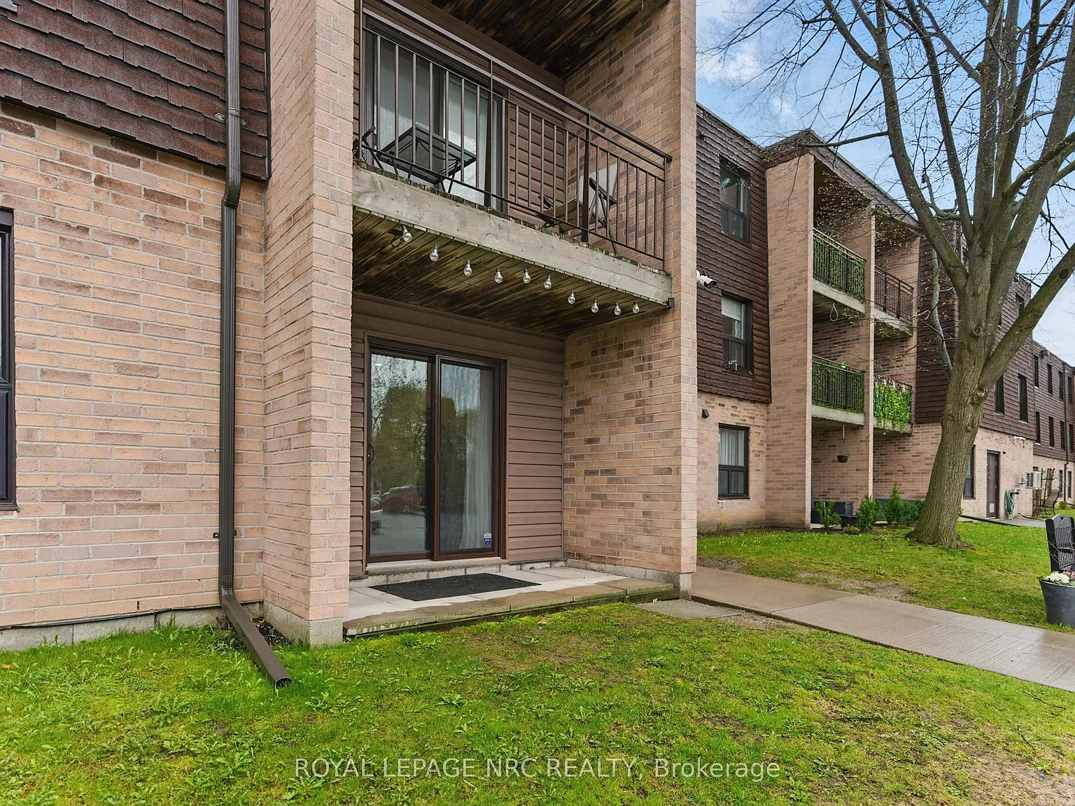 2 bed, $2,300 — Photo 3