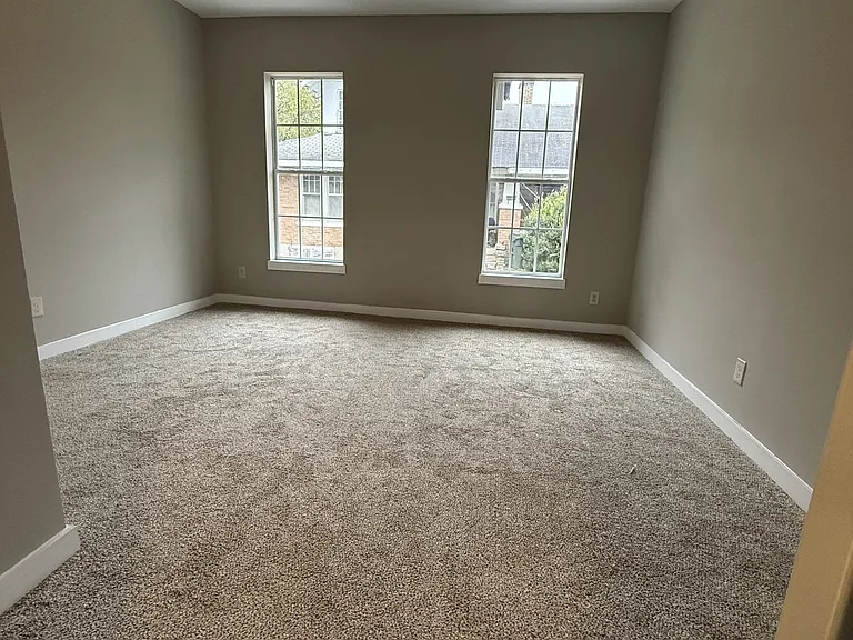 226 Highland St — Photo 3